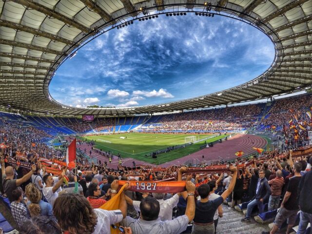 読んでも熱い。大人がハマるおすすめのサッカー小説5選