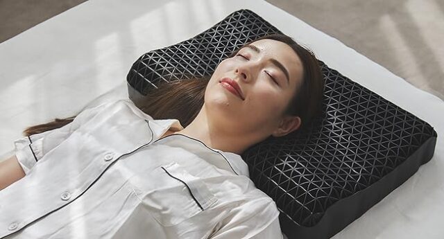 頭を置いた“瞬間”から心地良い眠りへ導く「ヒツジのいらない枕」おすすめ3選