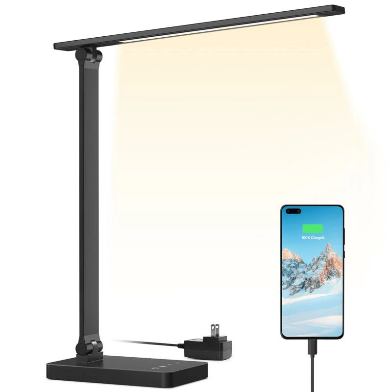 デスクライトに繋いだケーブルでスマホを充電