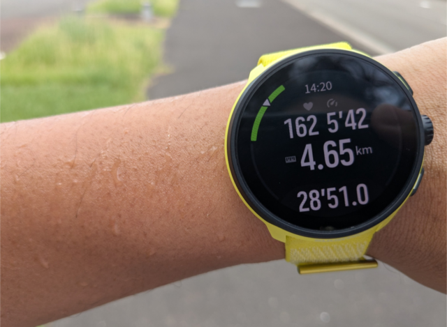 【レビュー】Suunto Run（スントラン）ランニング特化型ウォッチの機能性・軽量性・操作性を徹底解説