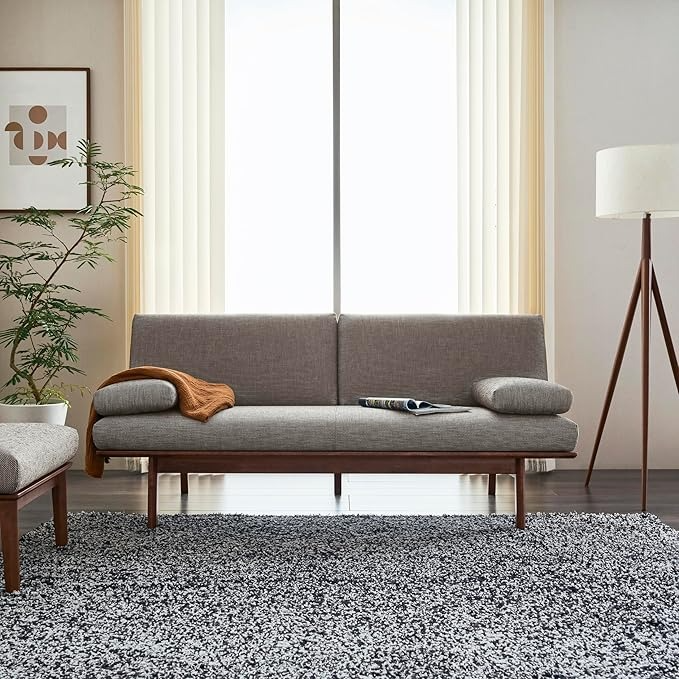 アームがクッションのソファ