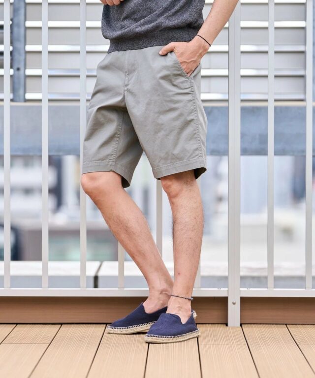 きれいめスタイルで大人っぽく履ける万能型。シャツやジャケットとも相性抜群、大人が履ける上品チノショーツ