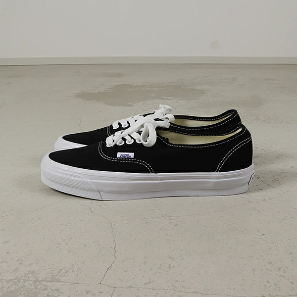 【VANS】プレミアム オーセンティックとは？通常モデルとの違いや特徴を詳しく解説